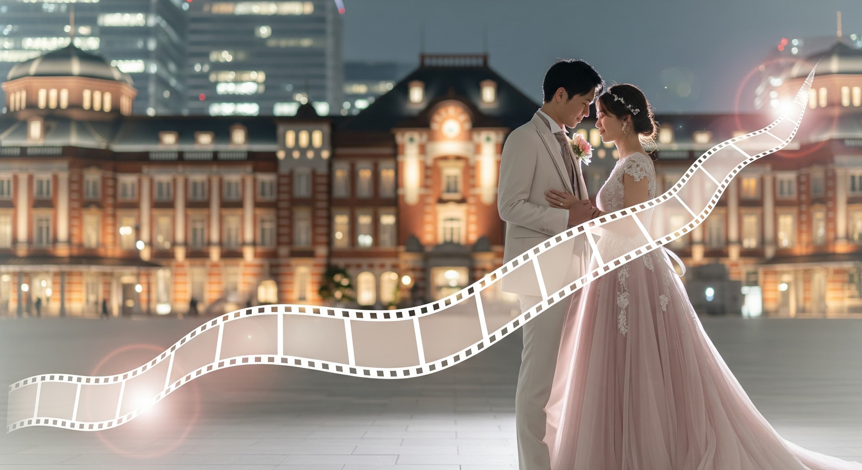 オープニングムービー 結婚式会場での上映シーン